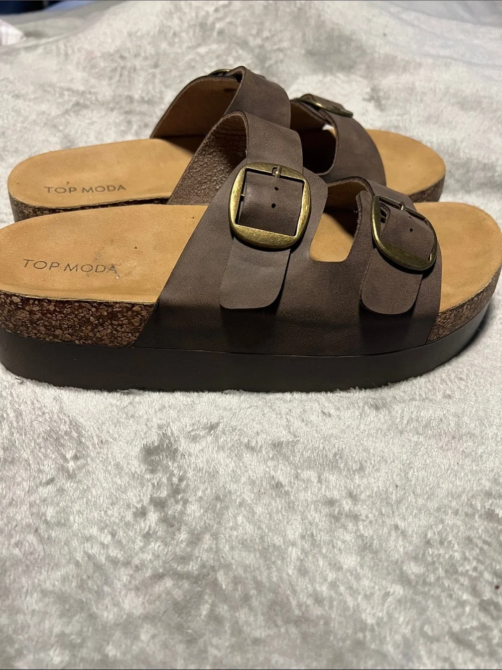 Women Top Moda brown double-buckle sandals